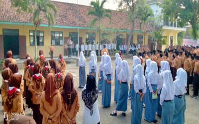 MTs SABUILUL MUTTAQIN : APEL BESAR BERSAMA KAPOLSEK SUMBERREJO TAHUN 2025